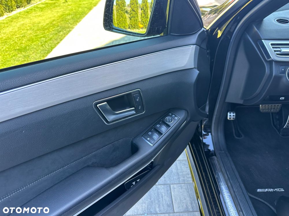 Mercedes-Benz Klasa E 250 CDI 4-Matic BlueEff Avantgarde - 28