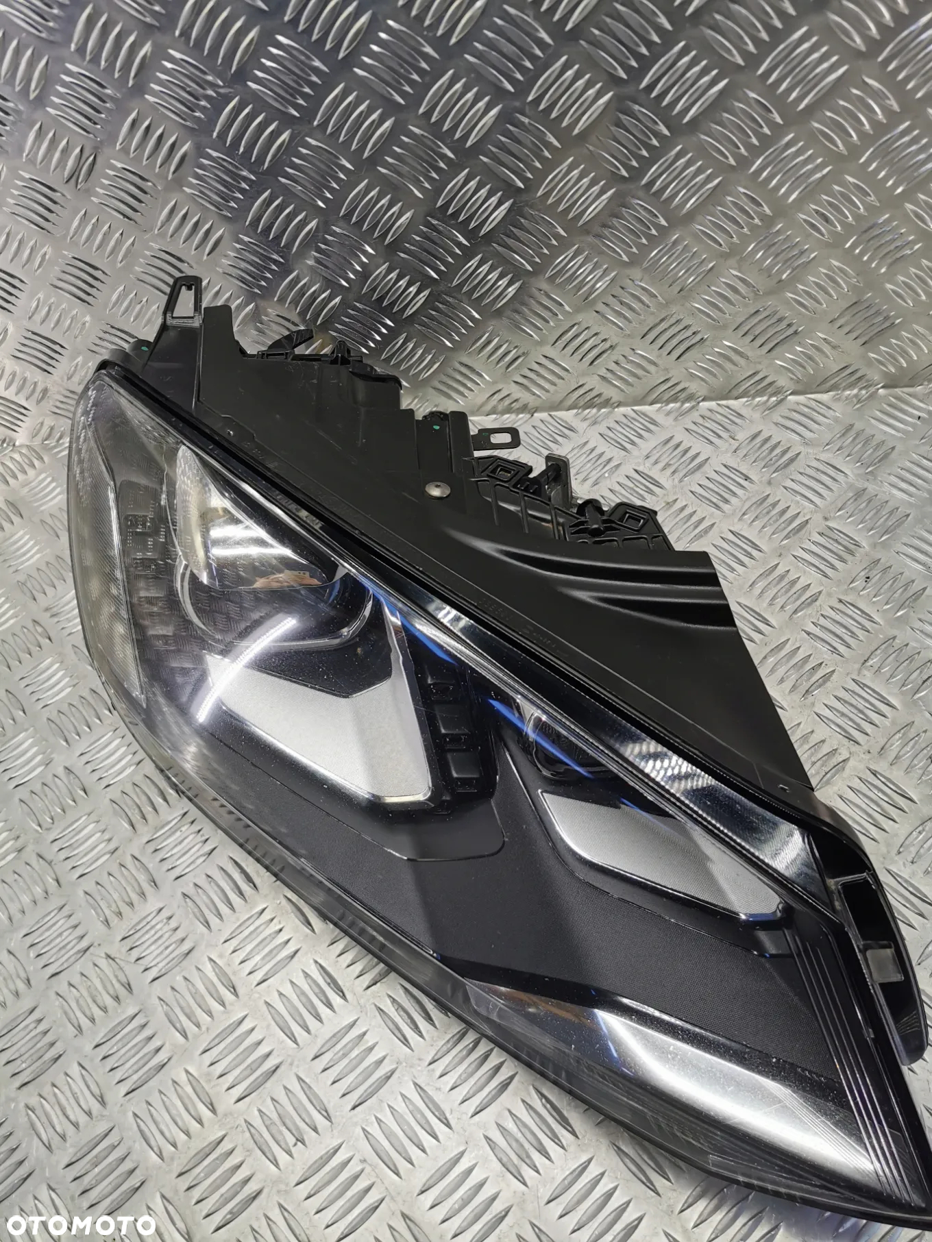 VW TOUAREG 7P 10-18R LAMPA PRZOD PRAWA REFLEKTOR KLOSZ BI-XENON LED 7P2941752 KOMPLETNA - 3