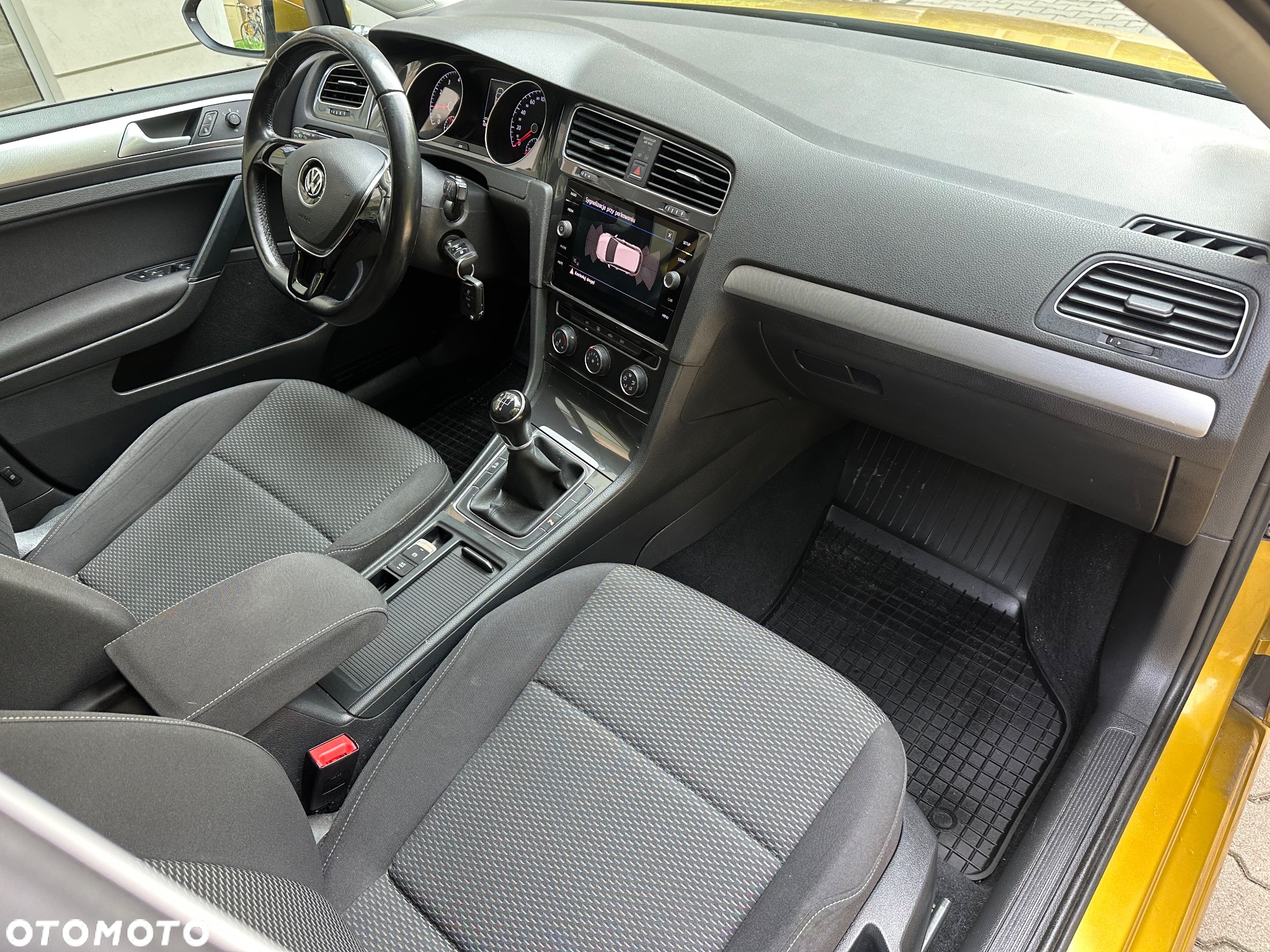 Volkswagen Golf VII 1.0 TSI BMT Trendline - 11