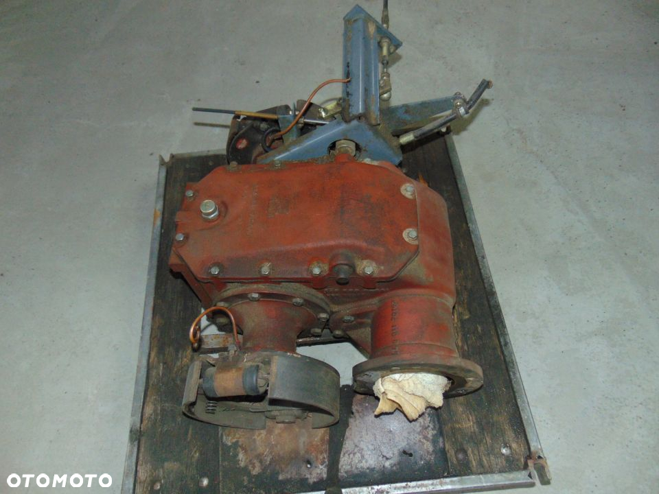 SKRZYNIA KOMPLETNA MASSEY FERGUSON MF 7254 2001R - 4