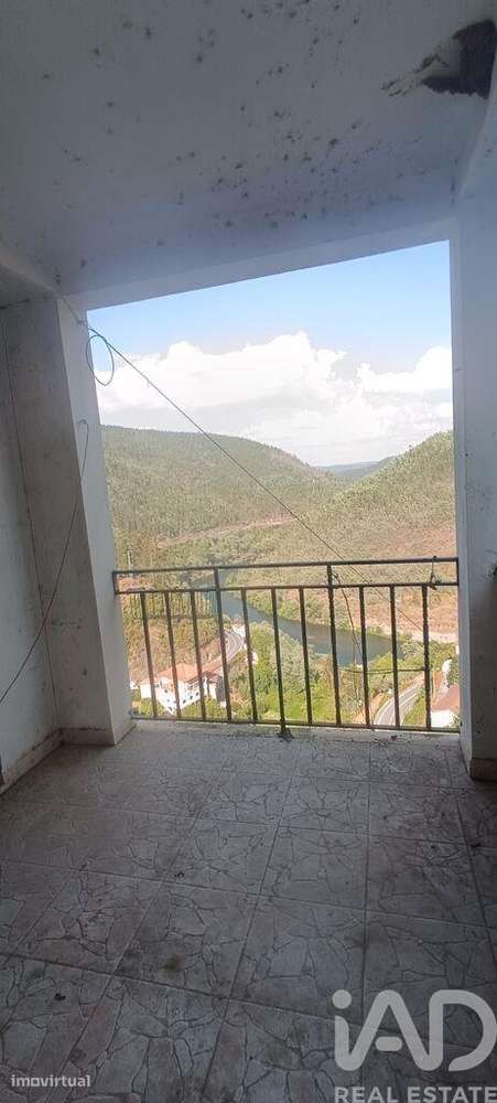 Moradia geminada T3 em Lorvão de 184 m2 - Grande imagem: 3/19