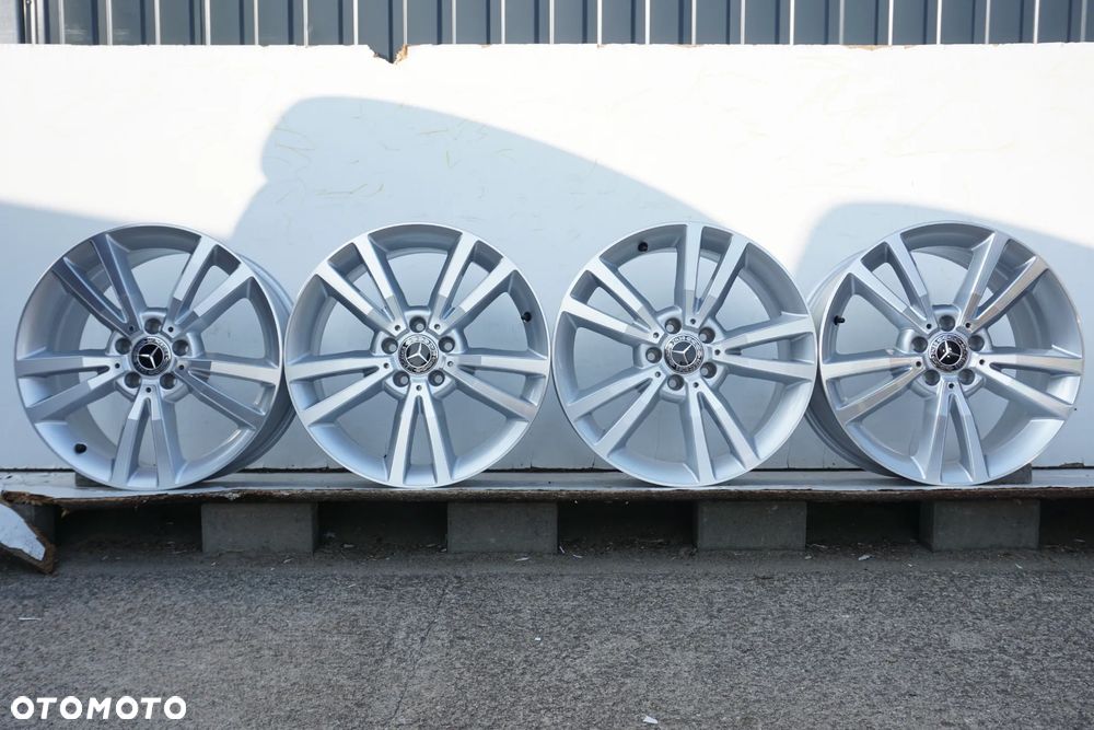Mercedes 5x112 18 8J et45 W207 - 5