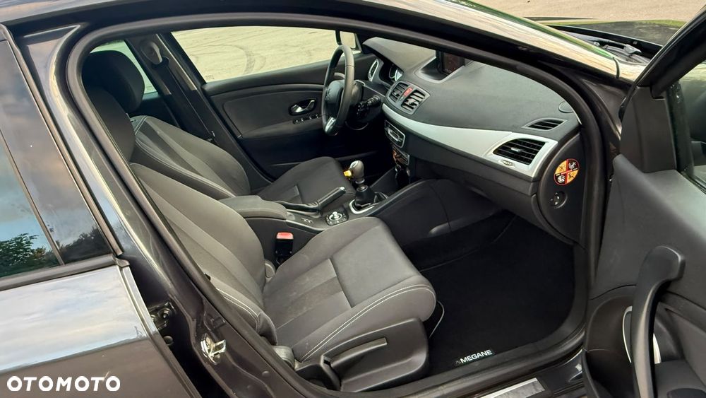 Renault Megane TCe 130 Bose Edition - 9