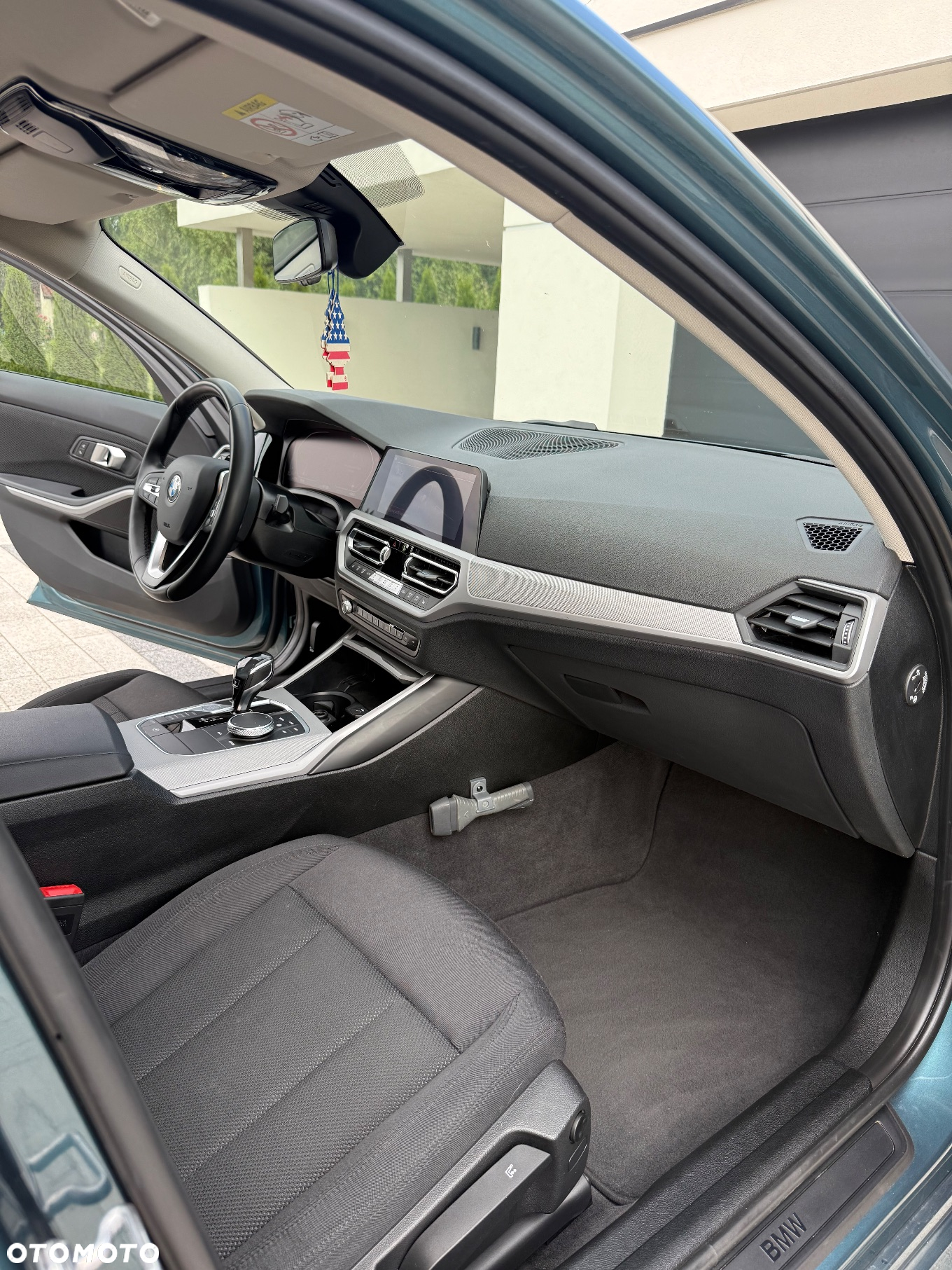 BMW Seria 3 318d - 13