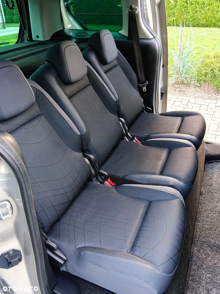 Peugeot Partner 110 Tendance mit Familien-Paket - 10