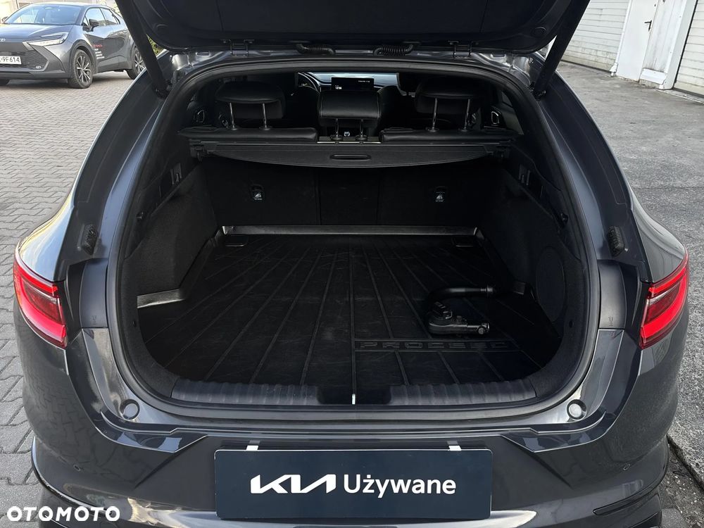 Kia ProCeed - 38