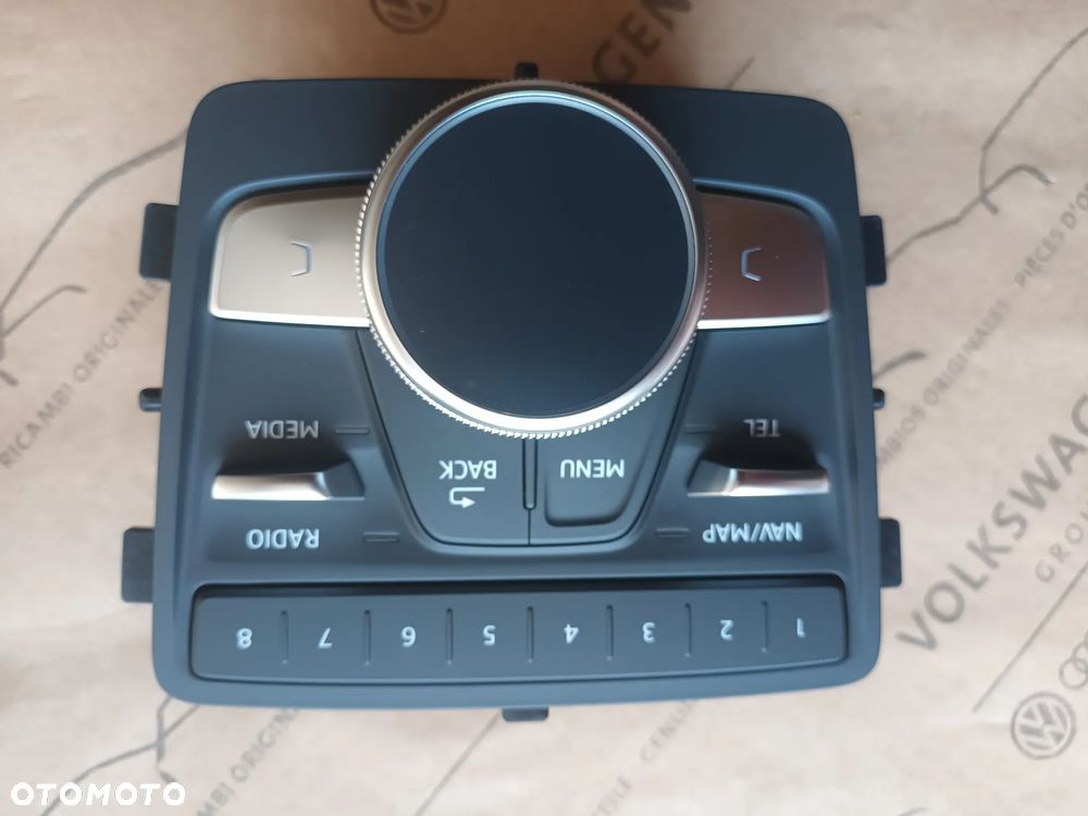 AUDI A4 B9 A5 8W panel tunelu Sterowania MMI radio 8W0919614Q 72km