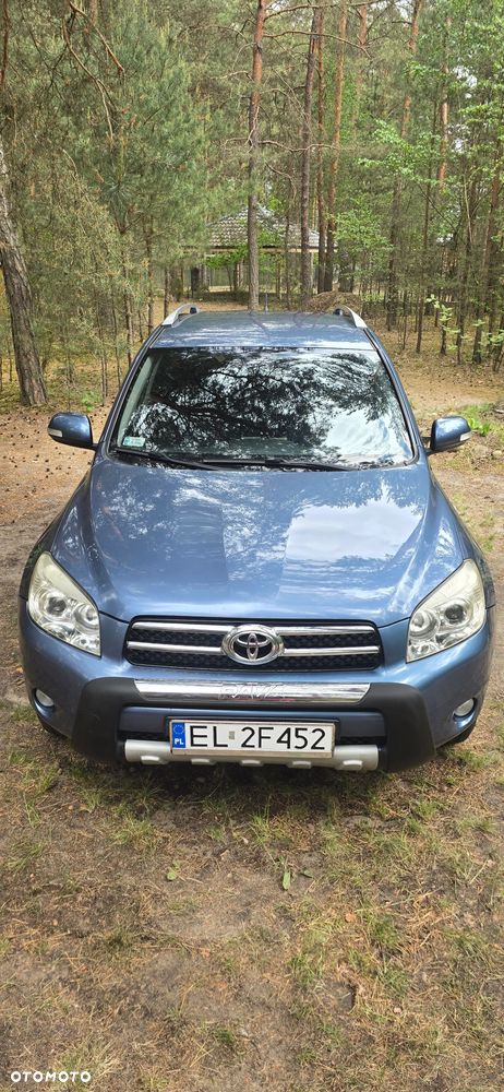 Toyota RAV4 2.2 D-4D Sol - 1