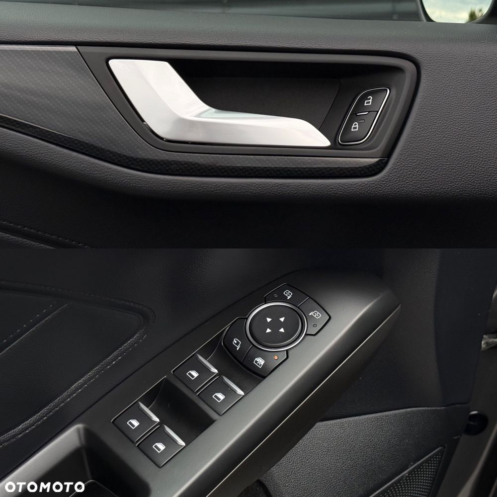 Ford Focus 1.0 EcoBoost Hybrid ST-LINE DESIGN - 17