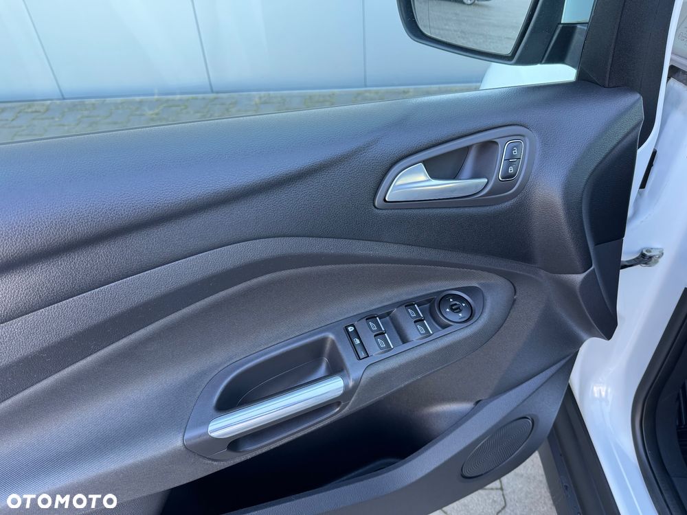 Ford Grand C-MAX - 18