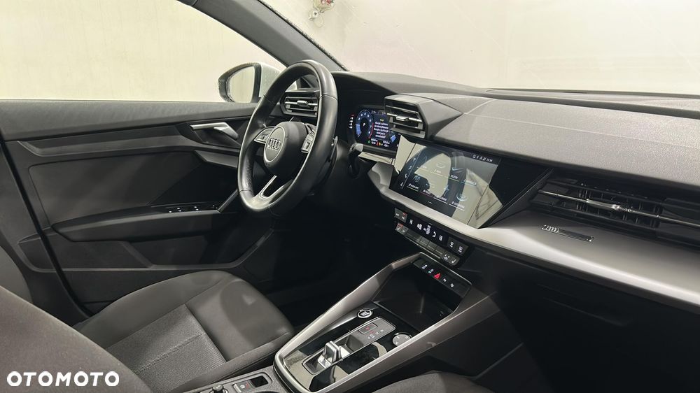 Audi A3 Sportback 35 TFSI S tronic - 15