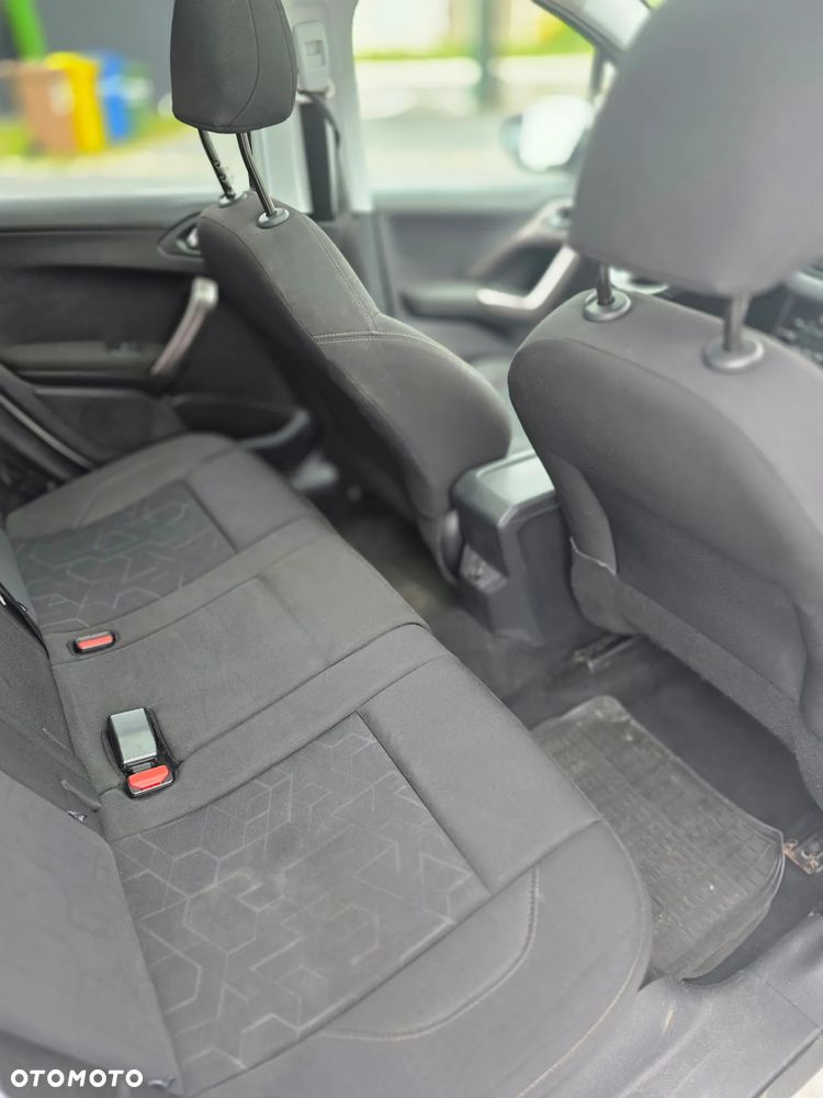 Peugeot 2008 1.2 Pure Tech Style - 15