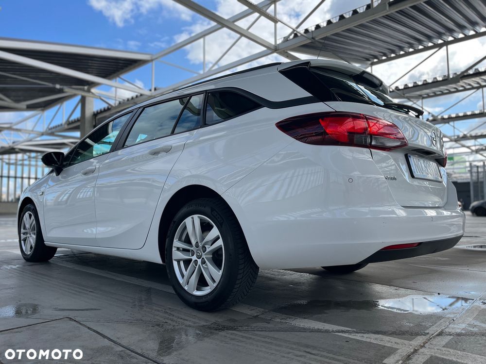Opel Astra 1.6 CDTI Enjoy - 9