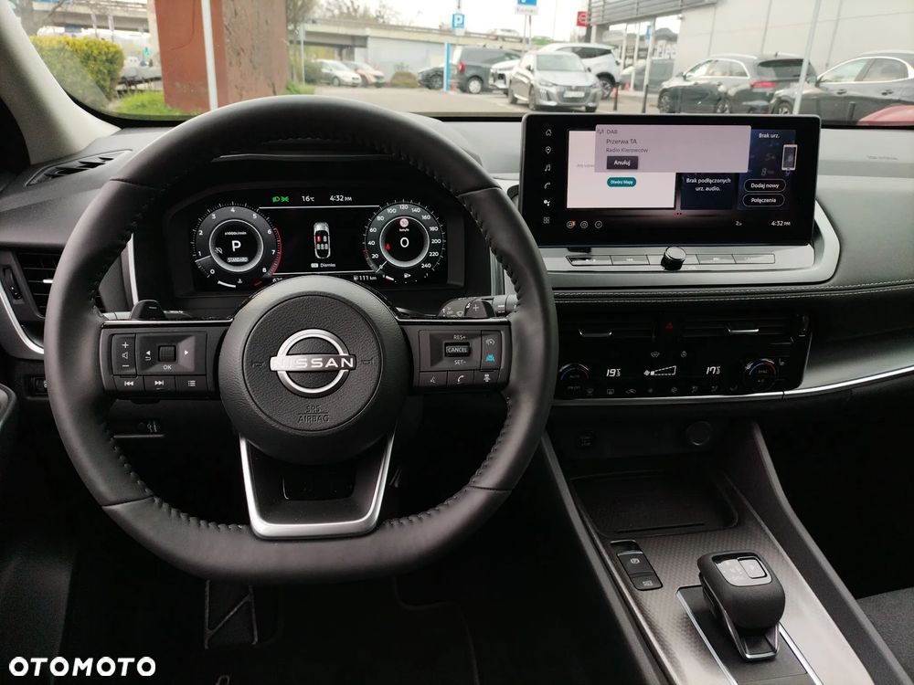 Nissan Qashqai 1.3 DIG-T MHEV N-Connecta Xtronic - 11