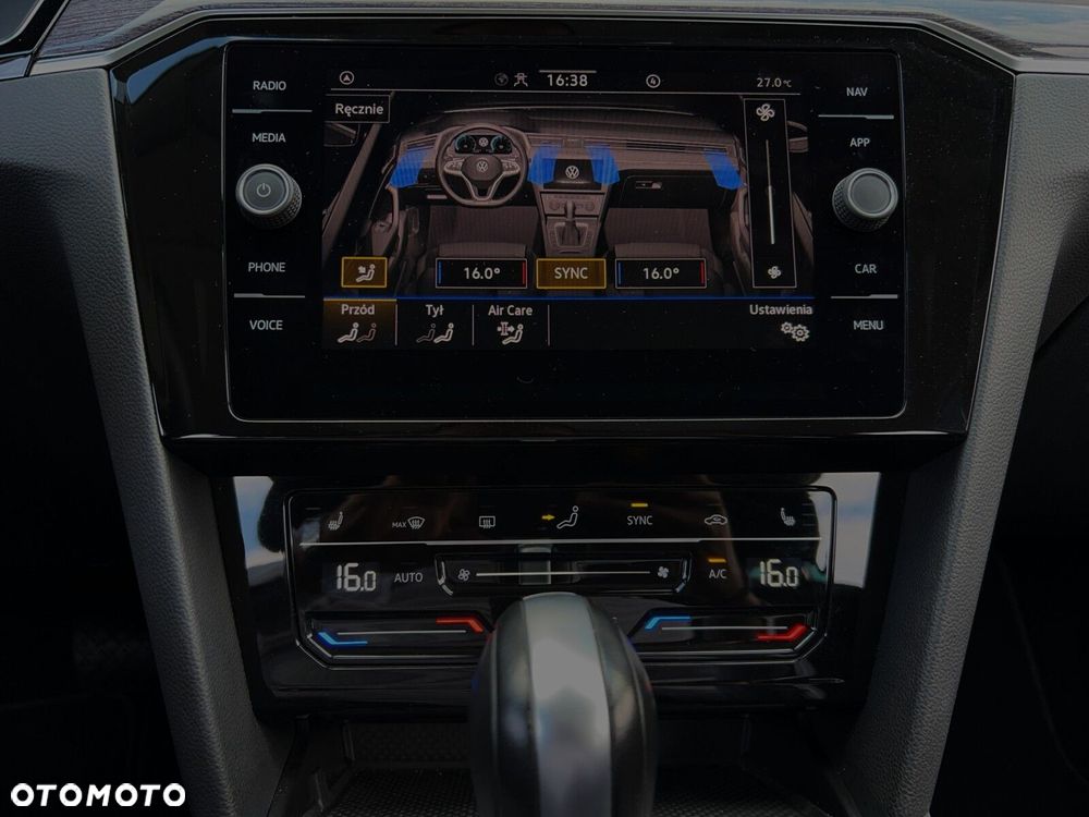 Volkswagen Passat 2.0 TDI Business DSG - 35