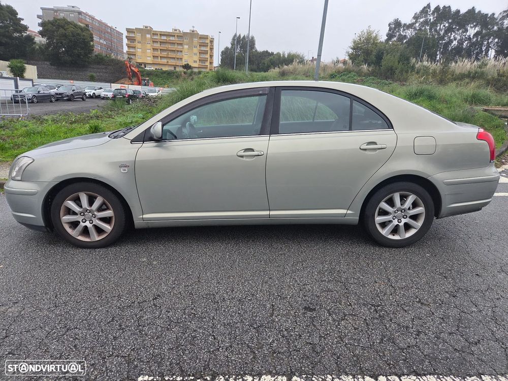 Toyota Avensis LB 2.0 D-4D Sol - 1