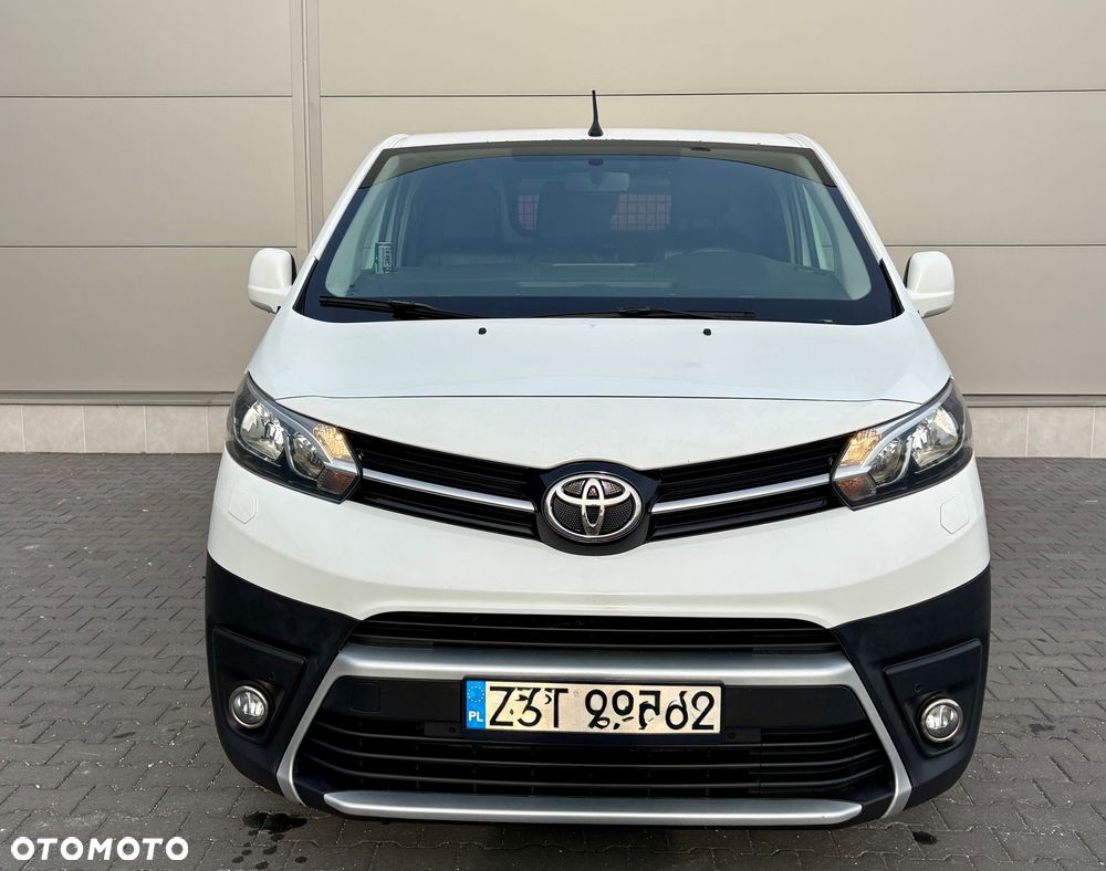 Toyota Proace - 1