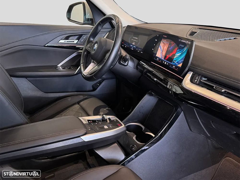 BMW iX1 eDrive20 xLine - 8