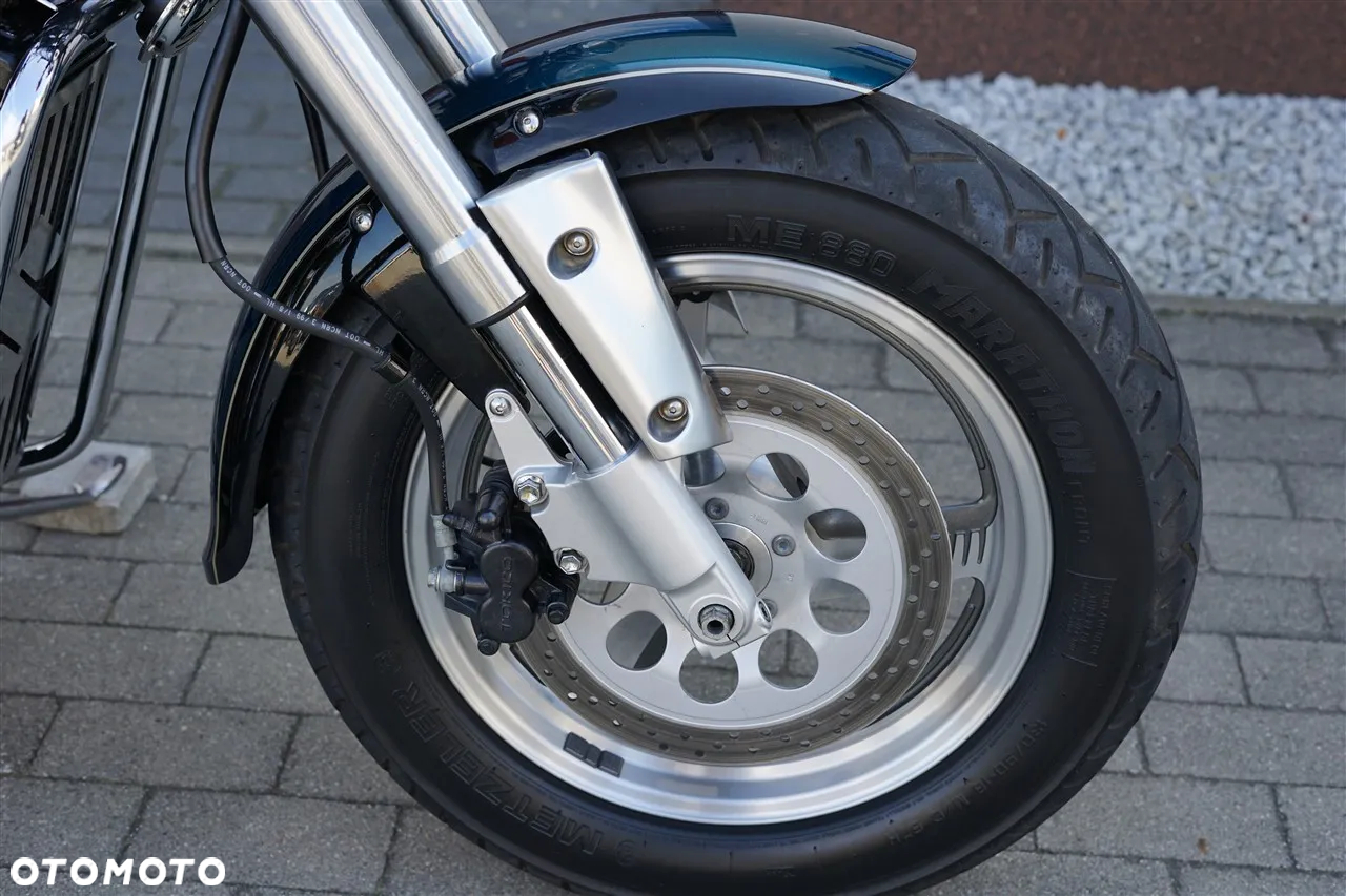 Suzuki VZ - 13