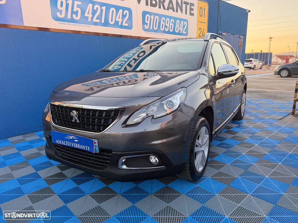 Peugeot 2008 1.2 PureTech Style - 1