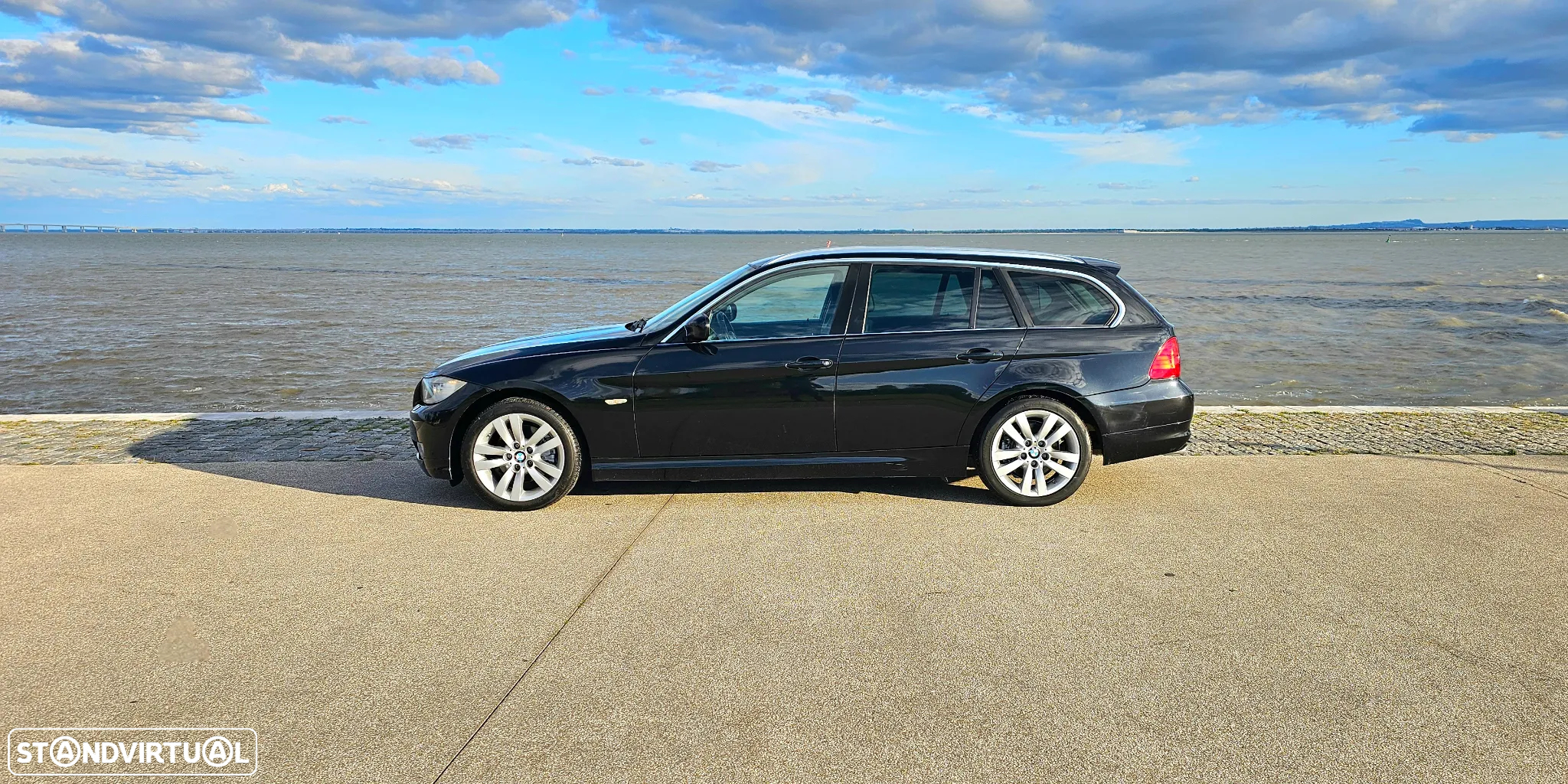 BMW 320 d Touring LifeStyle - 25