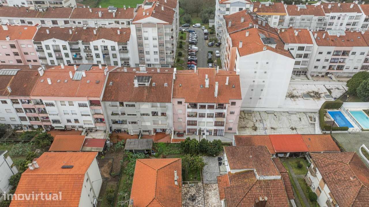 Apartamento T3 (Rés do Chão) com terraço privativo - Meadela, Viana do - Grande imagem: 5/30