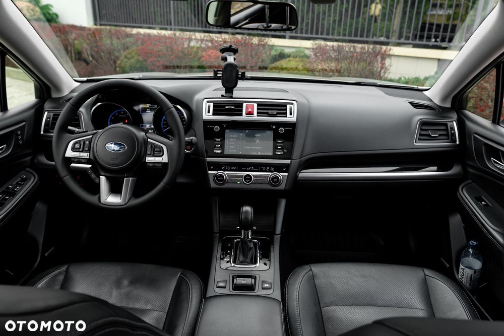 Subaru Outback 2.5RC NAV - 28