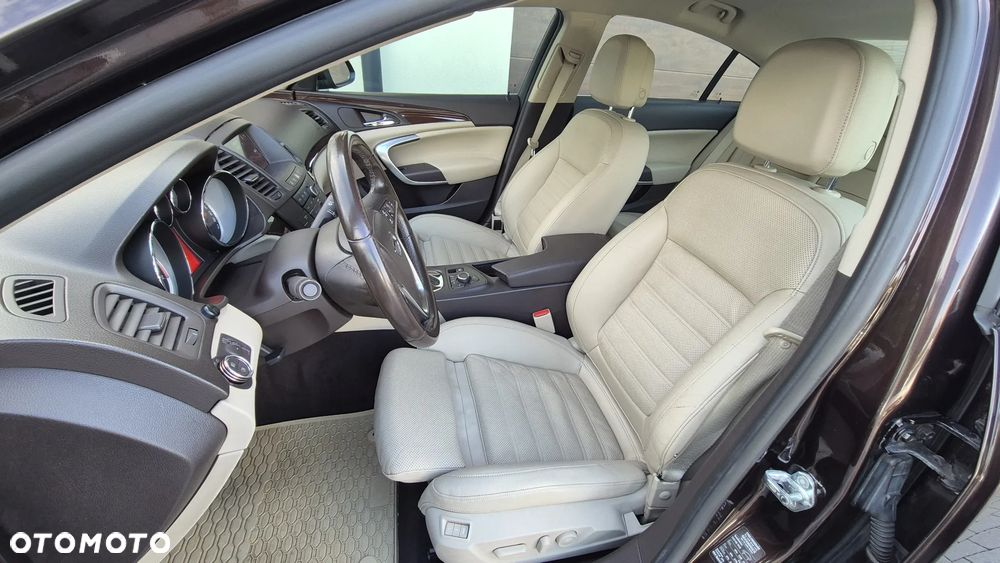 Opel Insignia 2.0 T Sport 4x4 - 25
