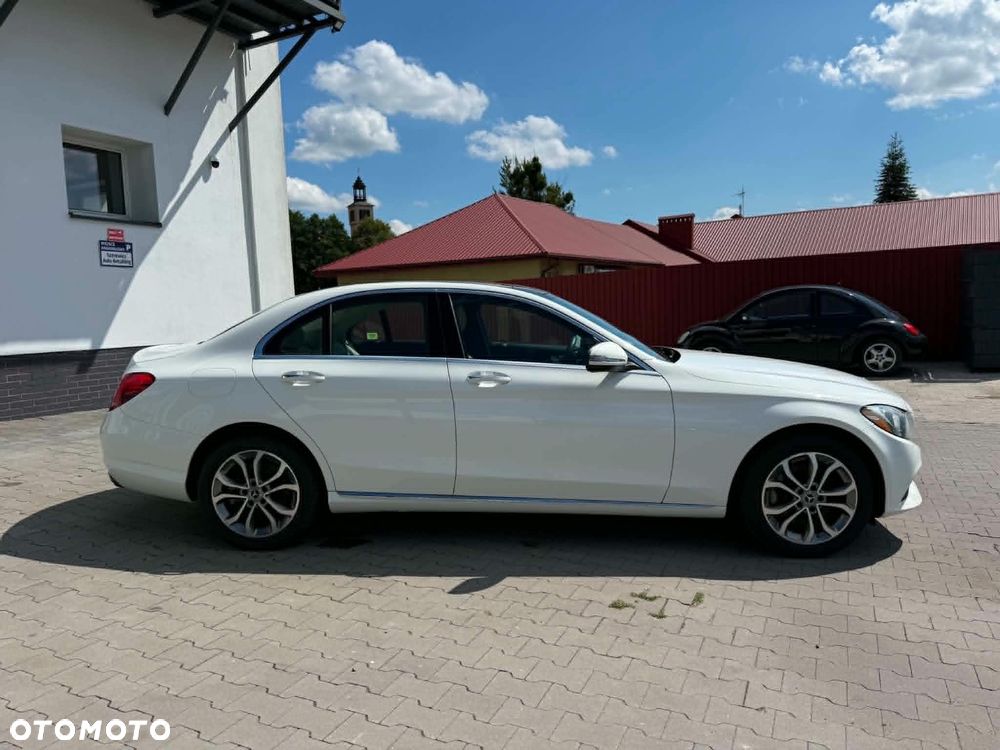 Mercedes-Benz Klasa C 300 4Matic 9G-TRONIC Edition 19 - 4