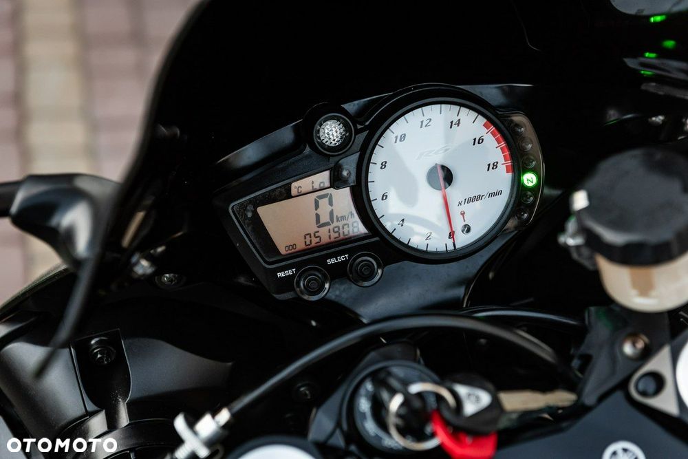 Yamaha R6 - 7