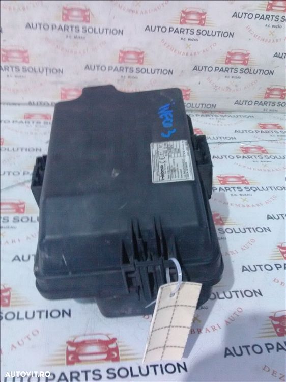 carcasa tablou sigurante iveco daily 3 3.0 d an fabr. 2009 - 1