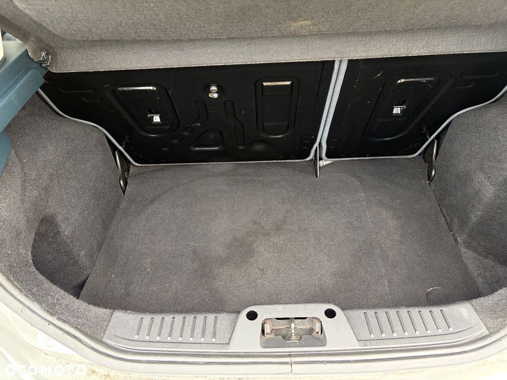 Ford Fiesta 1.25 Ambiente - 8