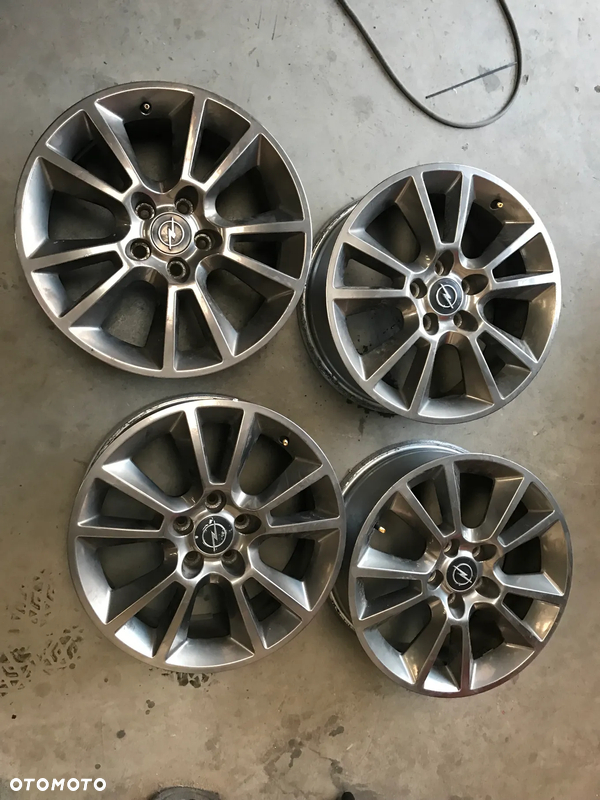 OPEL FELGI ALUMINIOWE 5X110 ET39 7J 17"