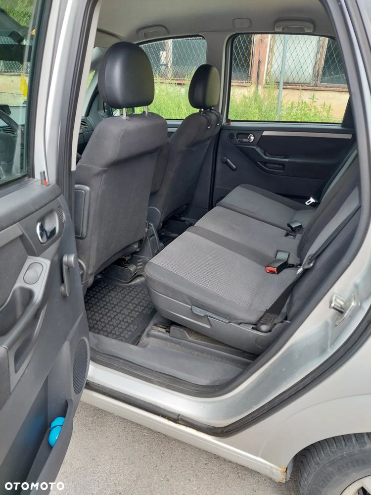 Opel Meriva 1.6 16V Cosmo - 12