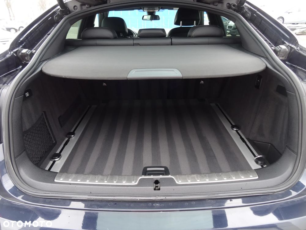 BMW X6 xDrive30d - 16