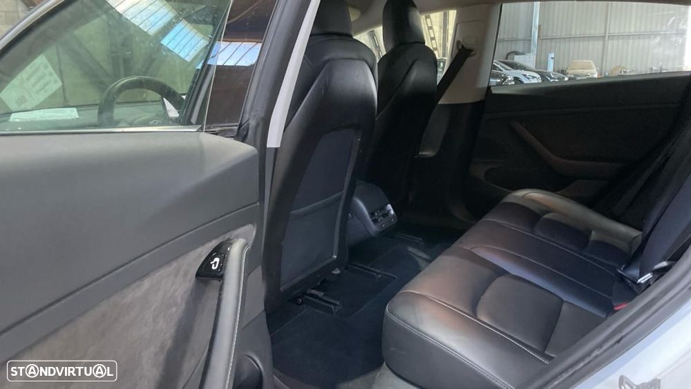 Tesla Model 3 Long-Range Dual Motor AWD - 6