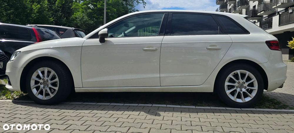 Audi A3 Sportback - 13
