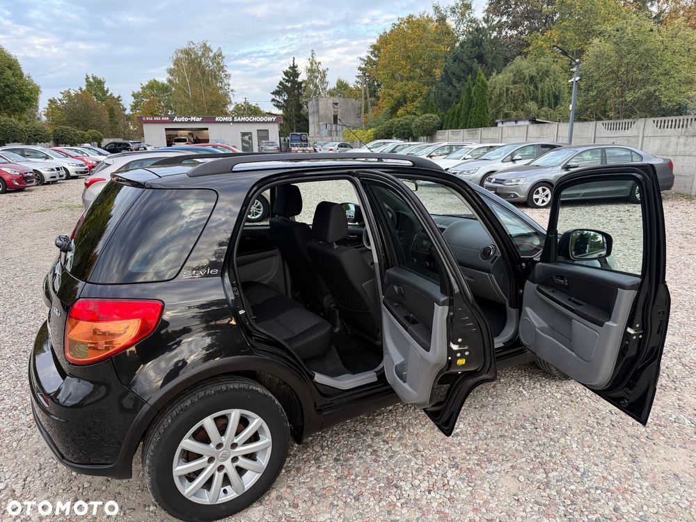 Suzuki SX4 1.6 VVT Automatic 4x2 Style - 16