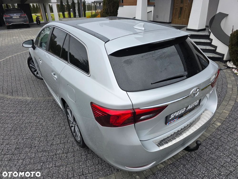 Toyota Avensis Touring Sports 1.8 Multidrive S Executive - 11