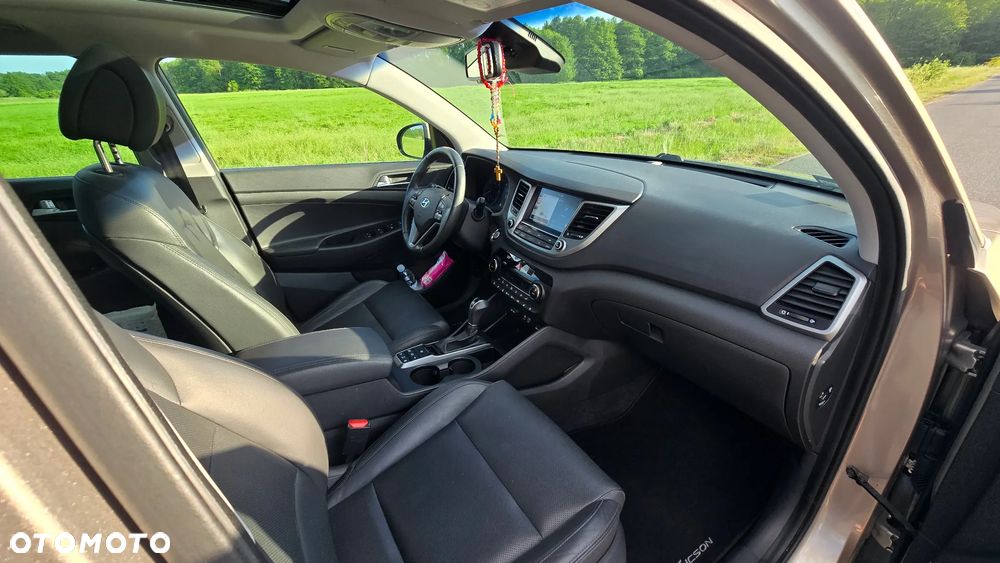 Hyundai Tucson 2.0 CRDI Premium 4WD - 23