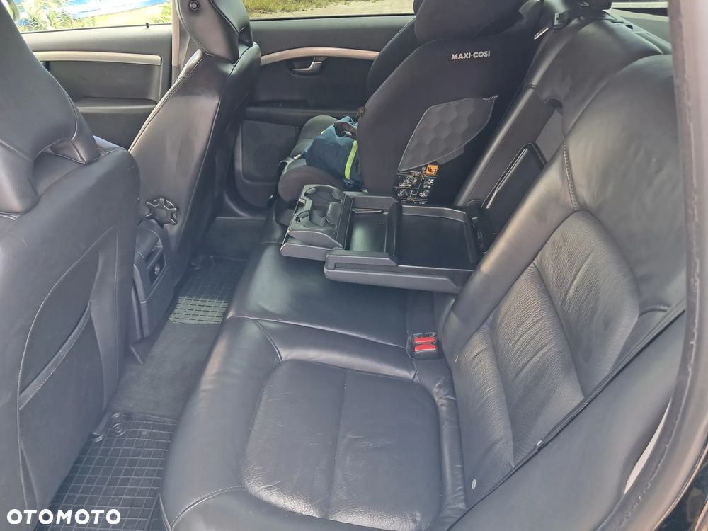 Volvo V70 2.0D Momentum - 9