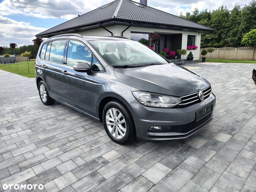 Volkswagen Touran - 5