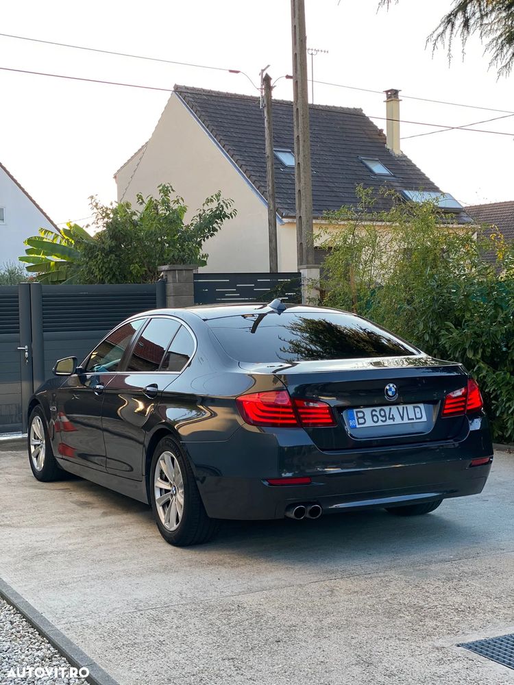 BMW Seria 5 518d Aut. - 12