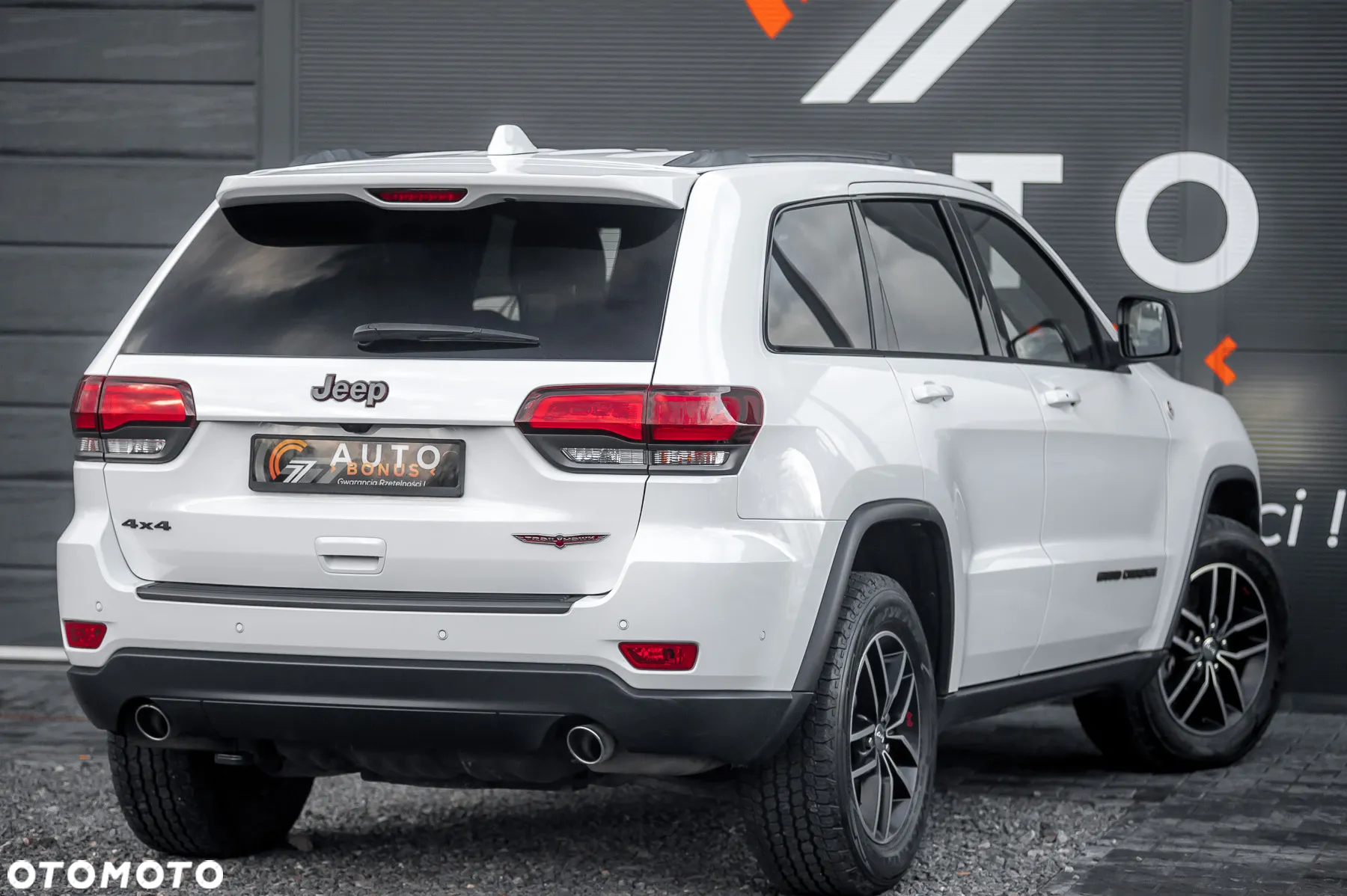 Jeep Grand Cherokee 3.0 CRD Trailhawk - 11