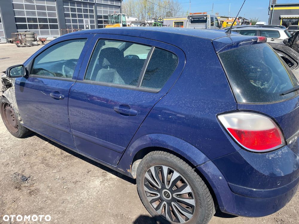 OPEL ASTRA H  NA CZĘŚCI!!! KOLOR : 4DU (20Z) - 3