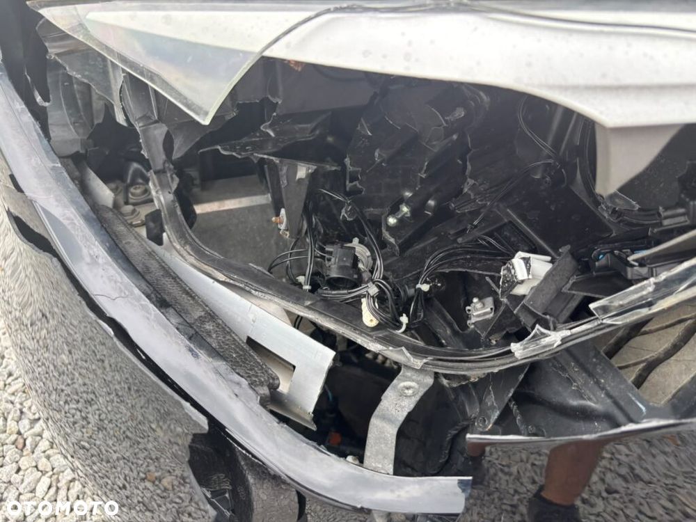 BMW Seria 1 116d DPF - 16
