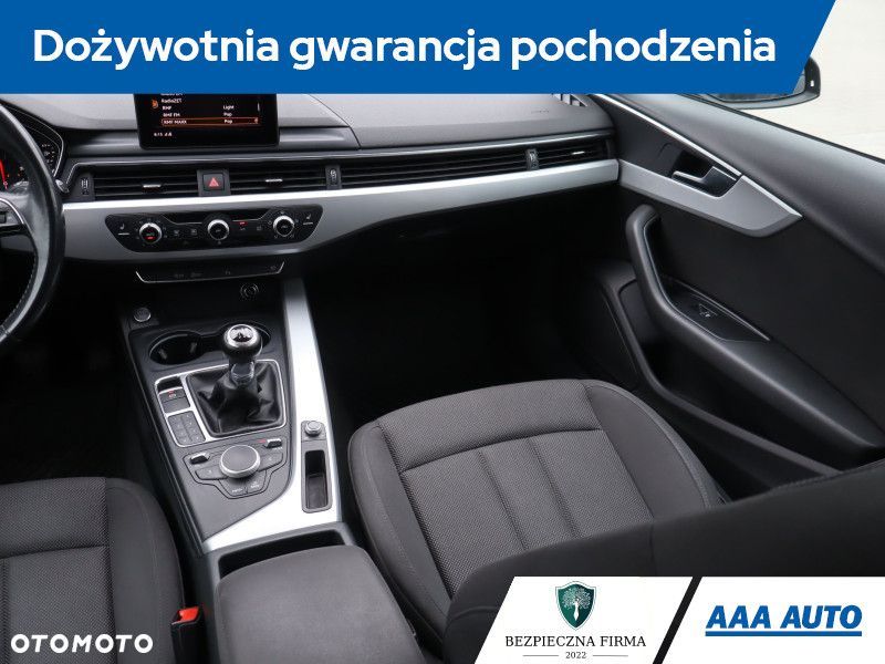 Audi A4 Avant - 10