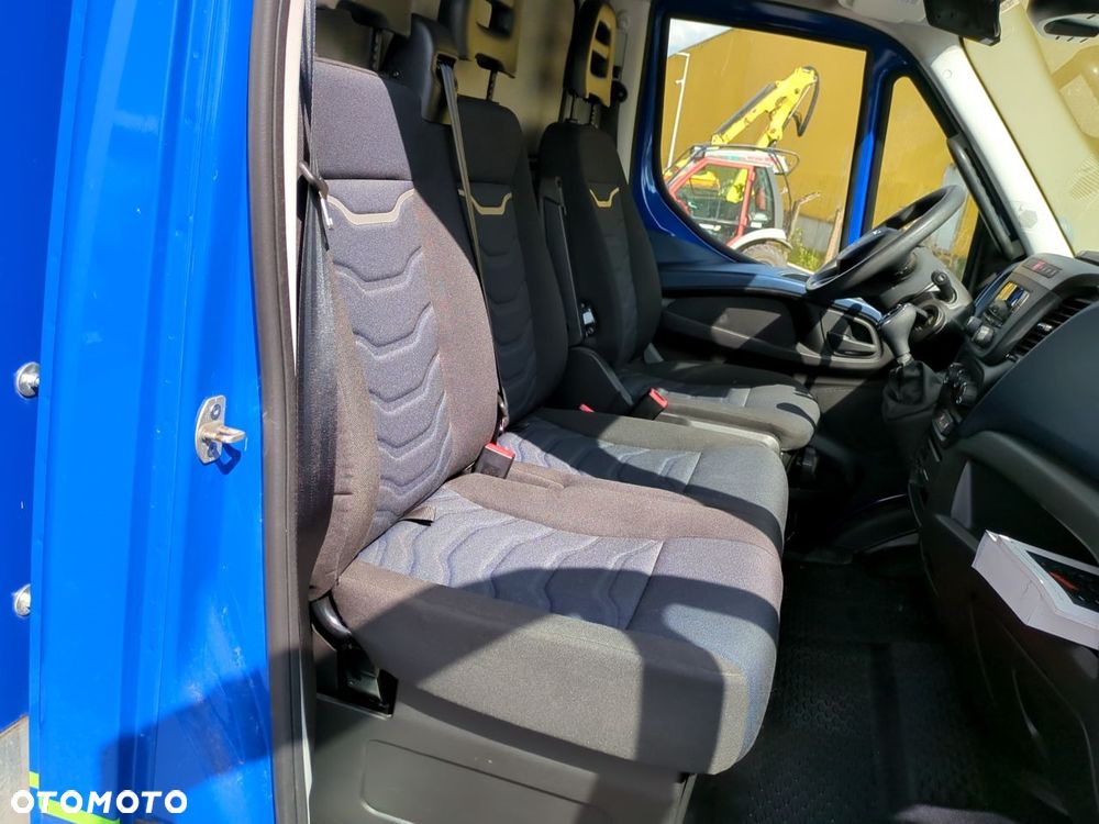 Iveco DAILY CAISSE 7T2 - 10