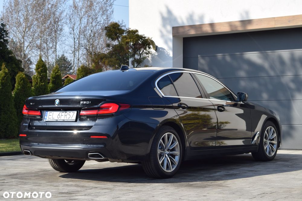 BMW Seria 5 530i xDrive M Sport Edition - 7