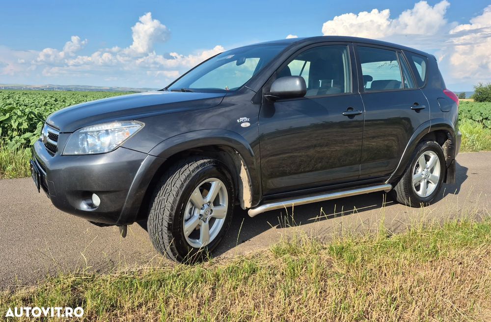 Toyota RAV4 - 3